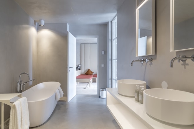 Junior Suite 2nd Floor - Bathroom