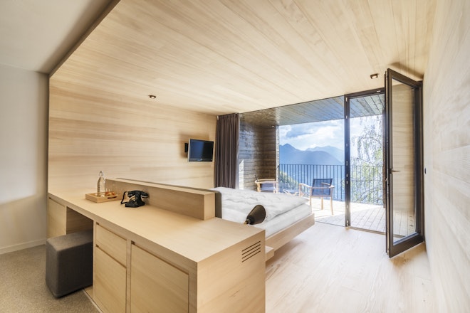 Guest Room 3rd Floor - Bedroom