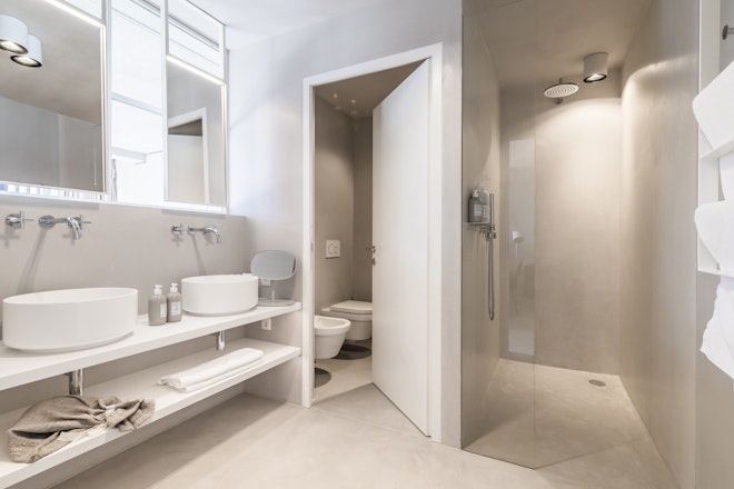 Superior Room 3rd Floor - Bathroom