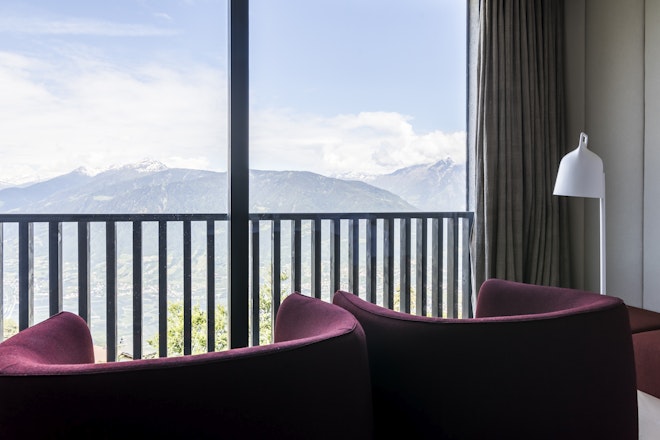 Explorer Basic - Living Area