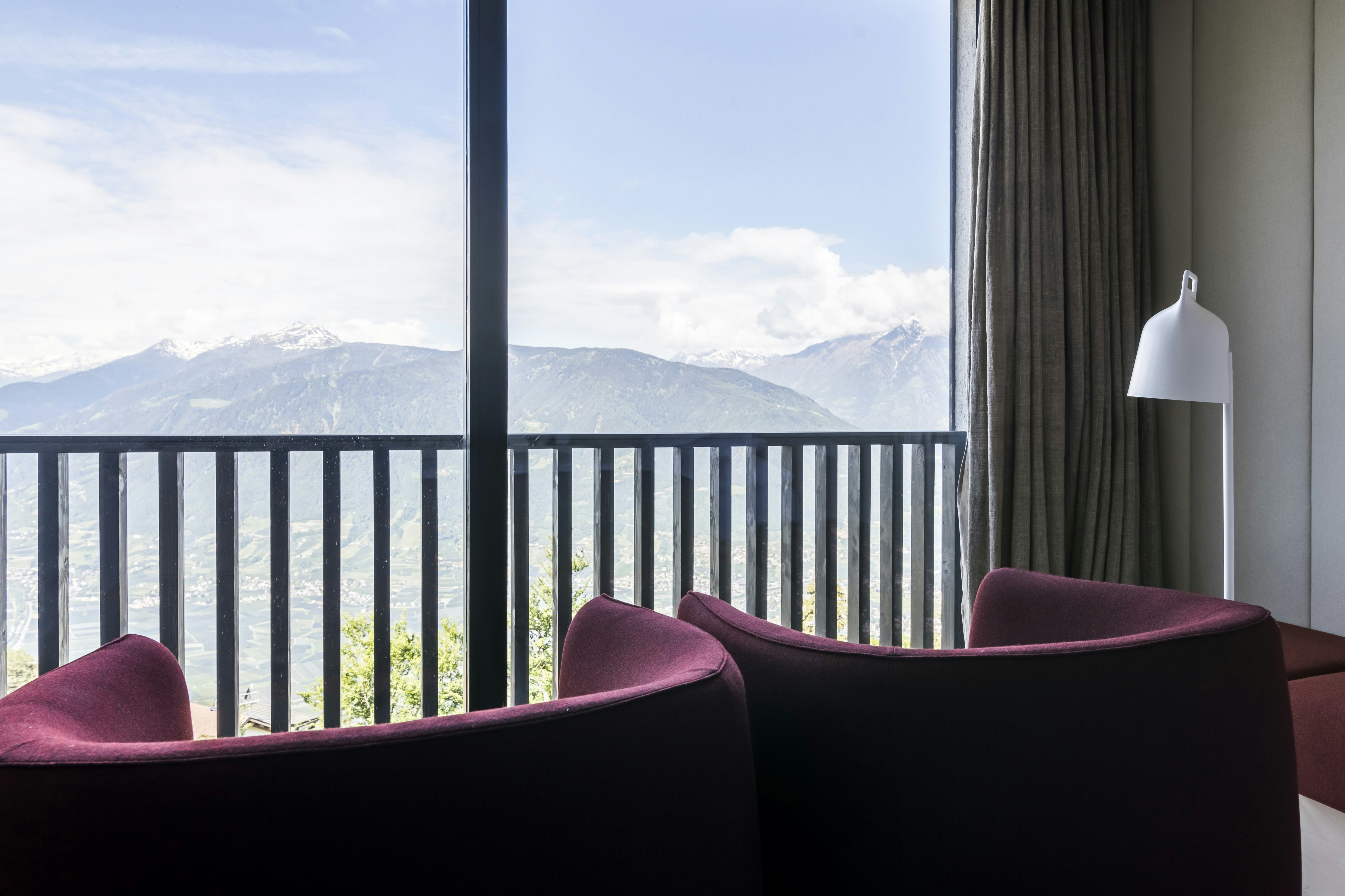 Explorer Basic - Living Area