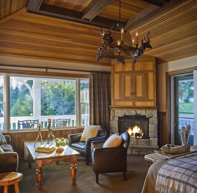 Lake Cottage Cathedral Room