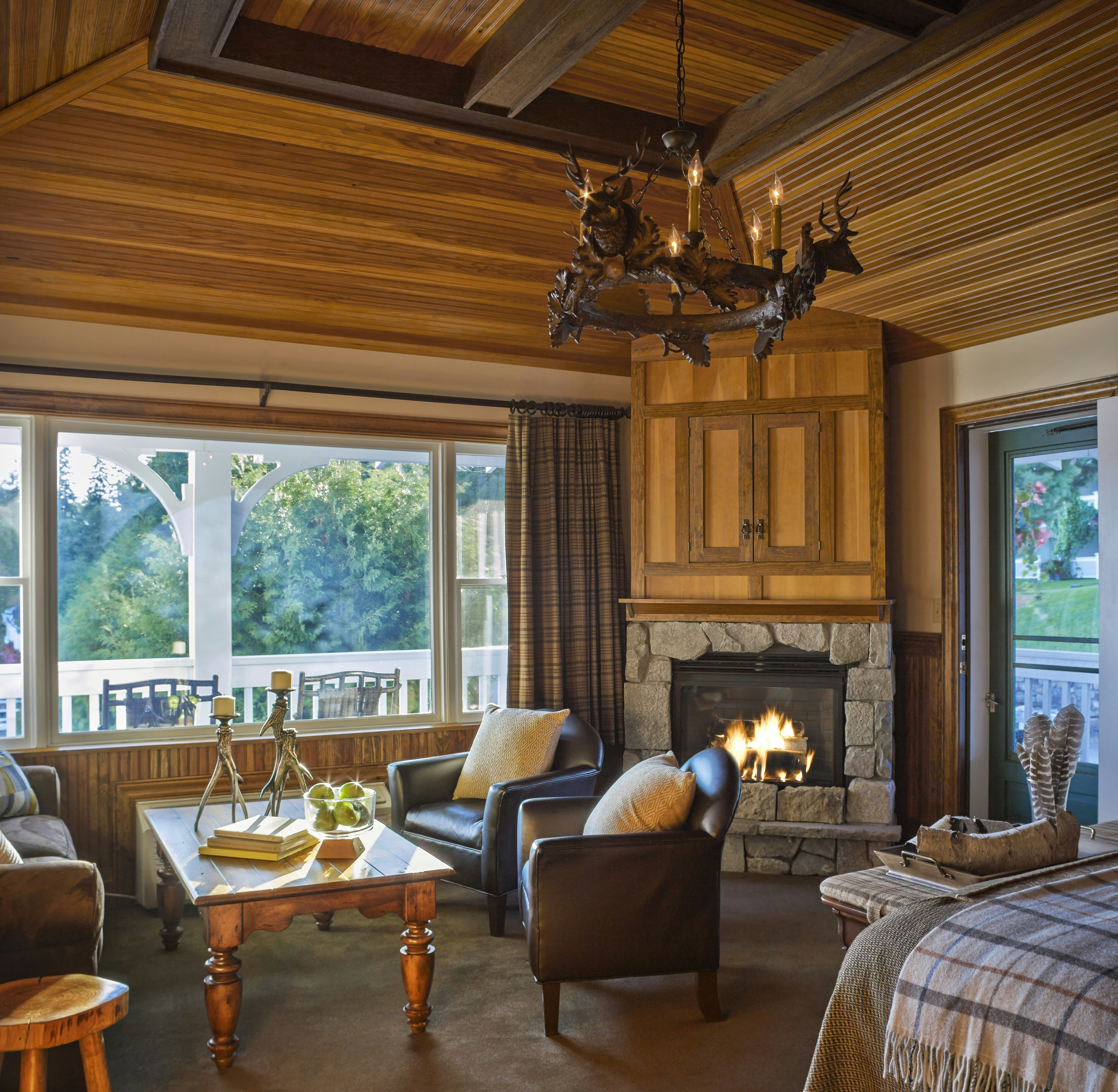 Lake Cottage Cathedral Room