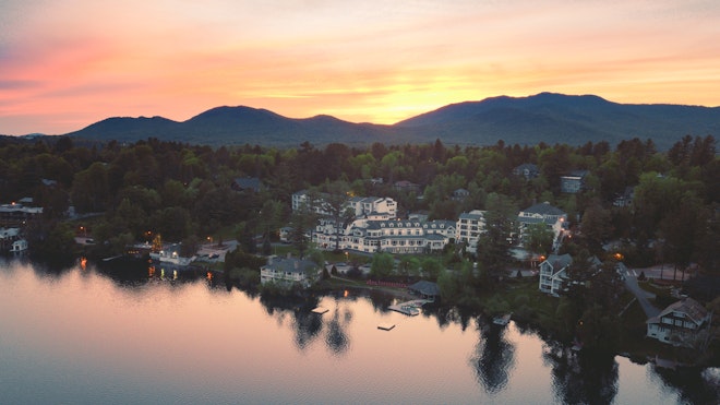 Mirror Lake Inn Landscape