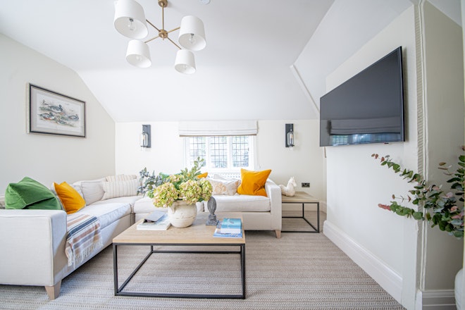 Sundial Cottage - Living Area