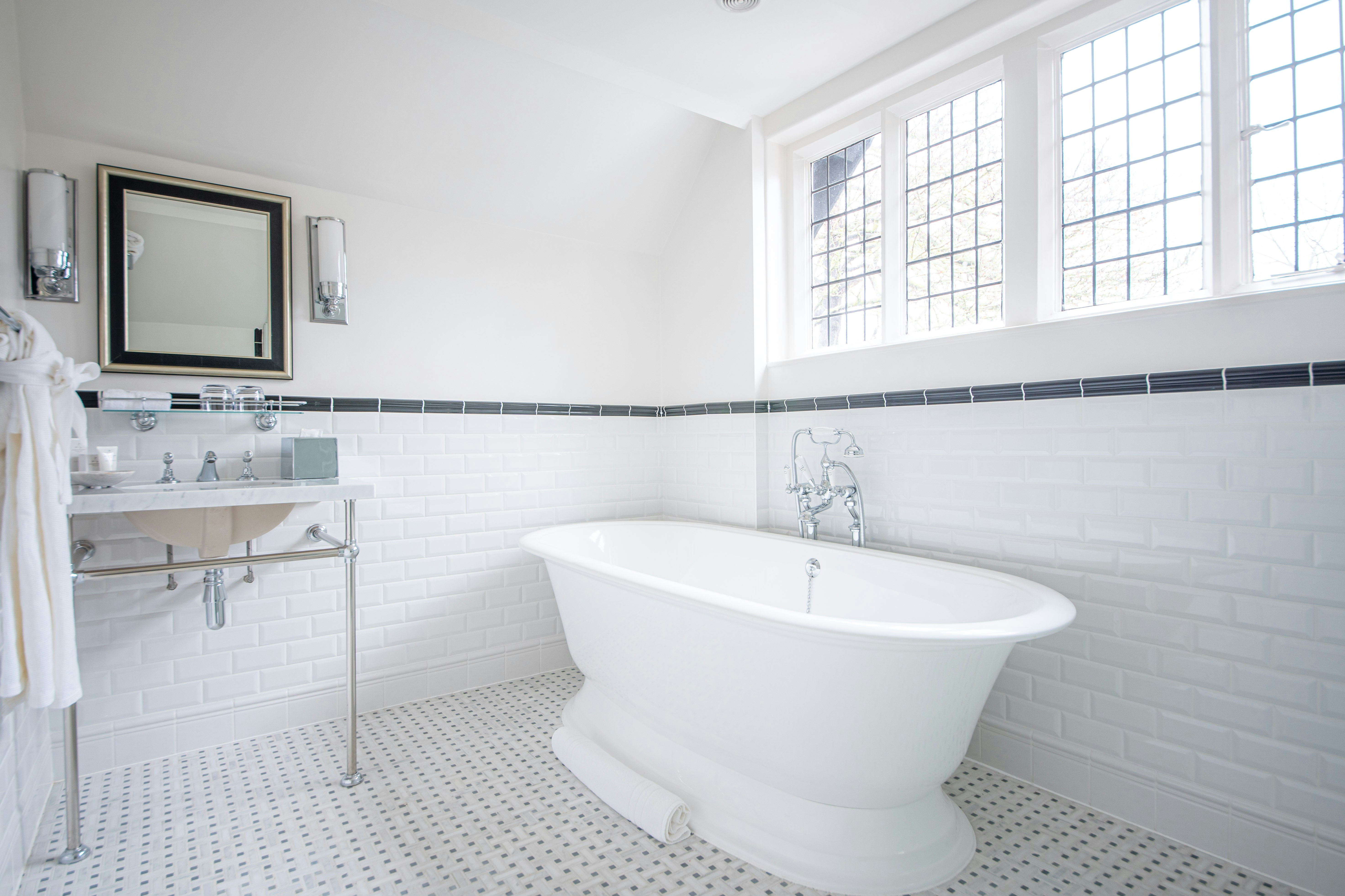 Long White Cloud - Bathroom