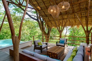 Outdoor Lounge