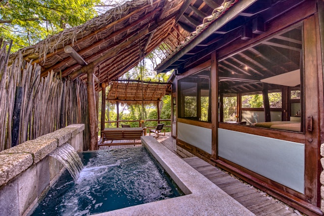 Forest View Bungalow with Plunge Pool