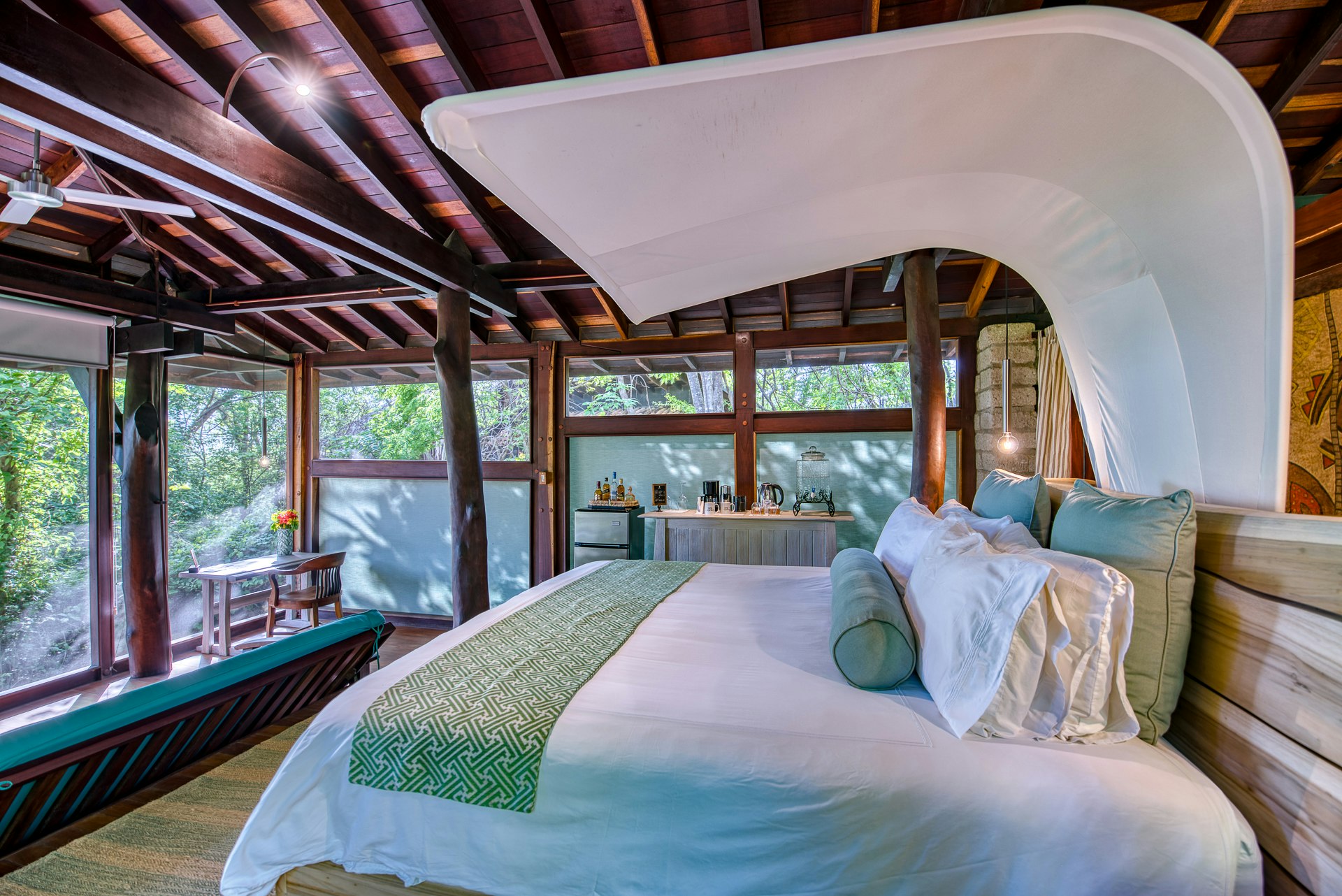 Forest View Bungalow with Plunge Pool - Bedroom