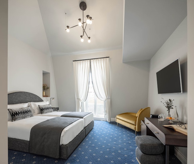 Signature Room