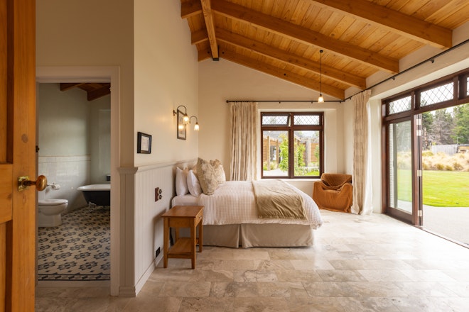 Ashley Mackenzie Villa - Bedroom
