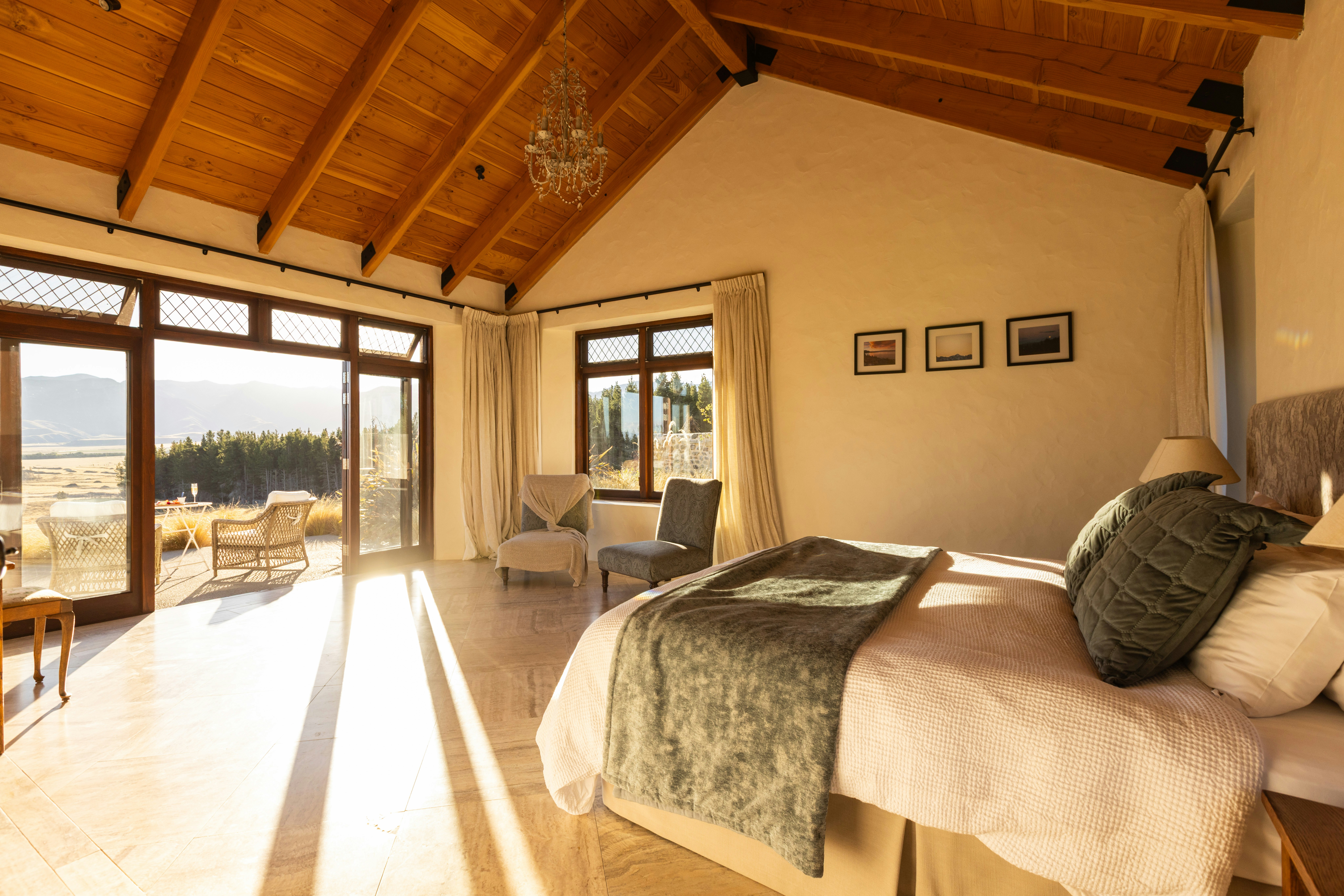 Villa Matariki - Bedroom