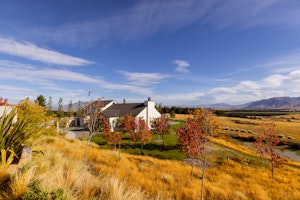 Moraine Villa Exterior