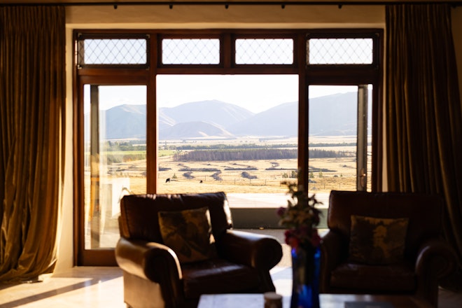Moraine Villa Lounge Views