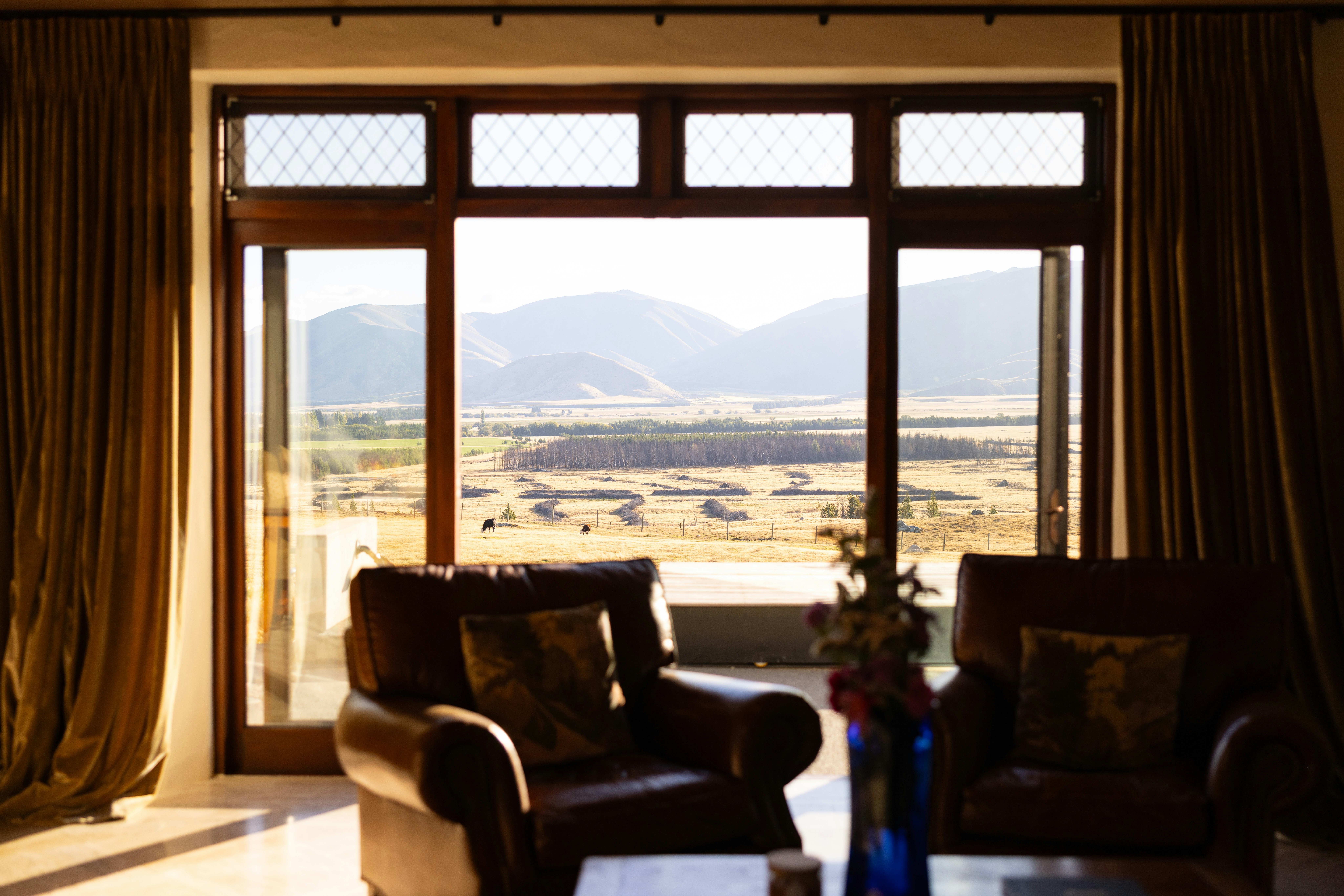 Moraine Villa Lounge Views