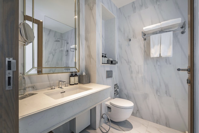 Family Garden View Suite - Bathroom