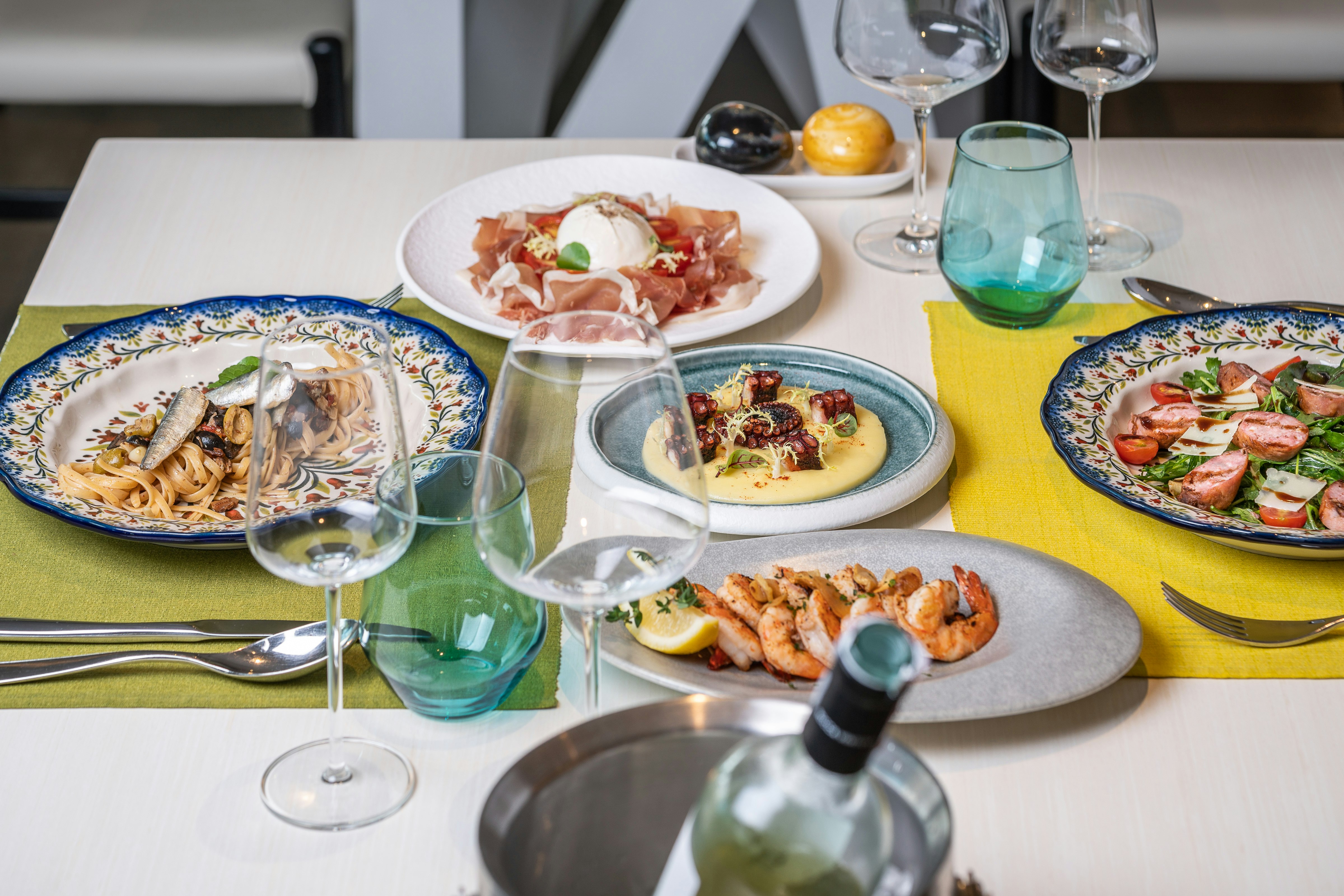 Hotel Facility - OTTO Italian Restaurant