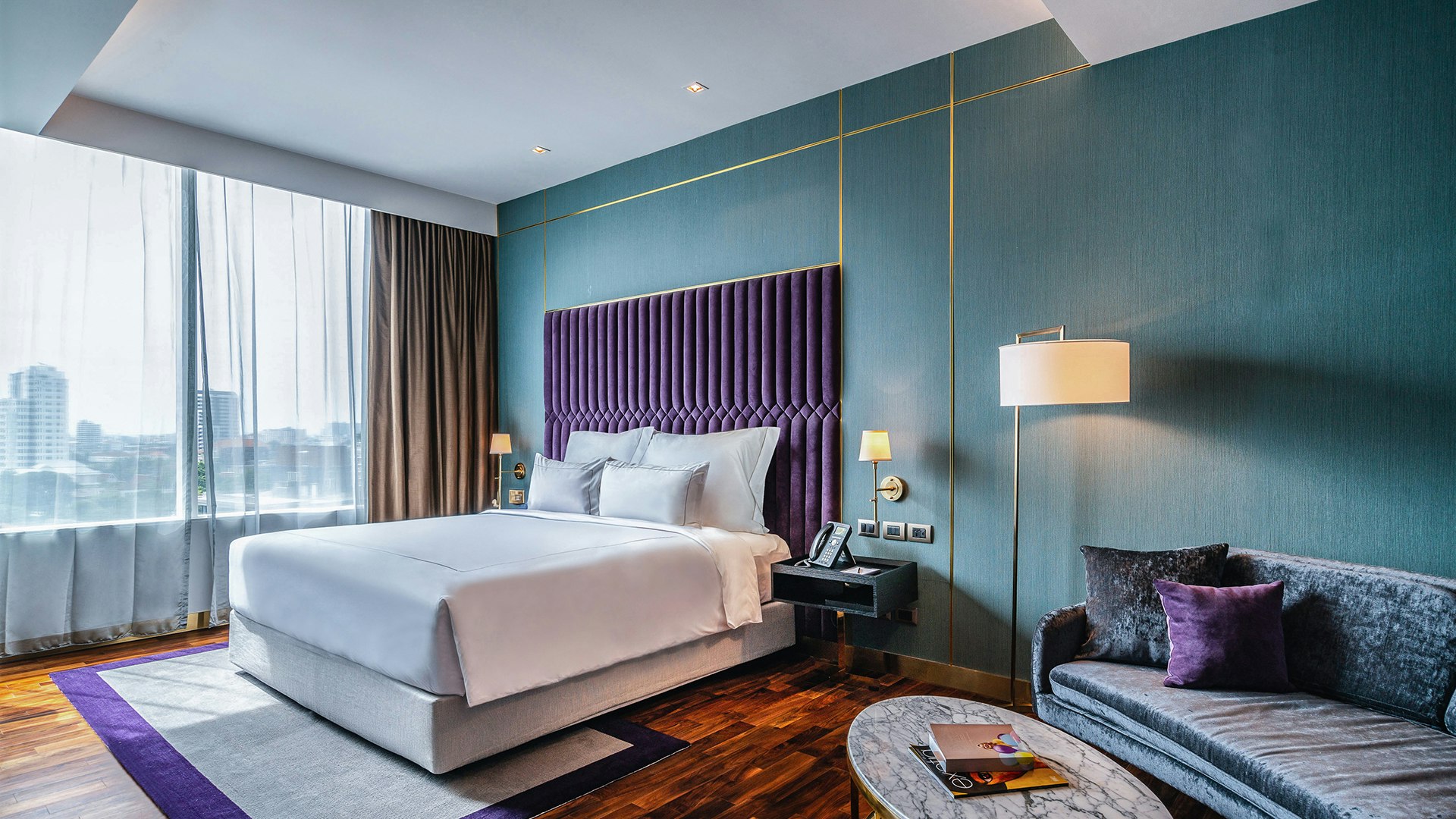 Deluxe King - Bedroom