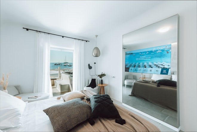 Honeymoon Suite - Bedroom