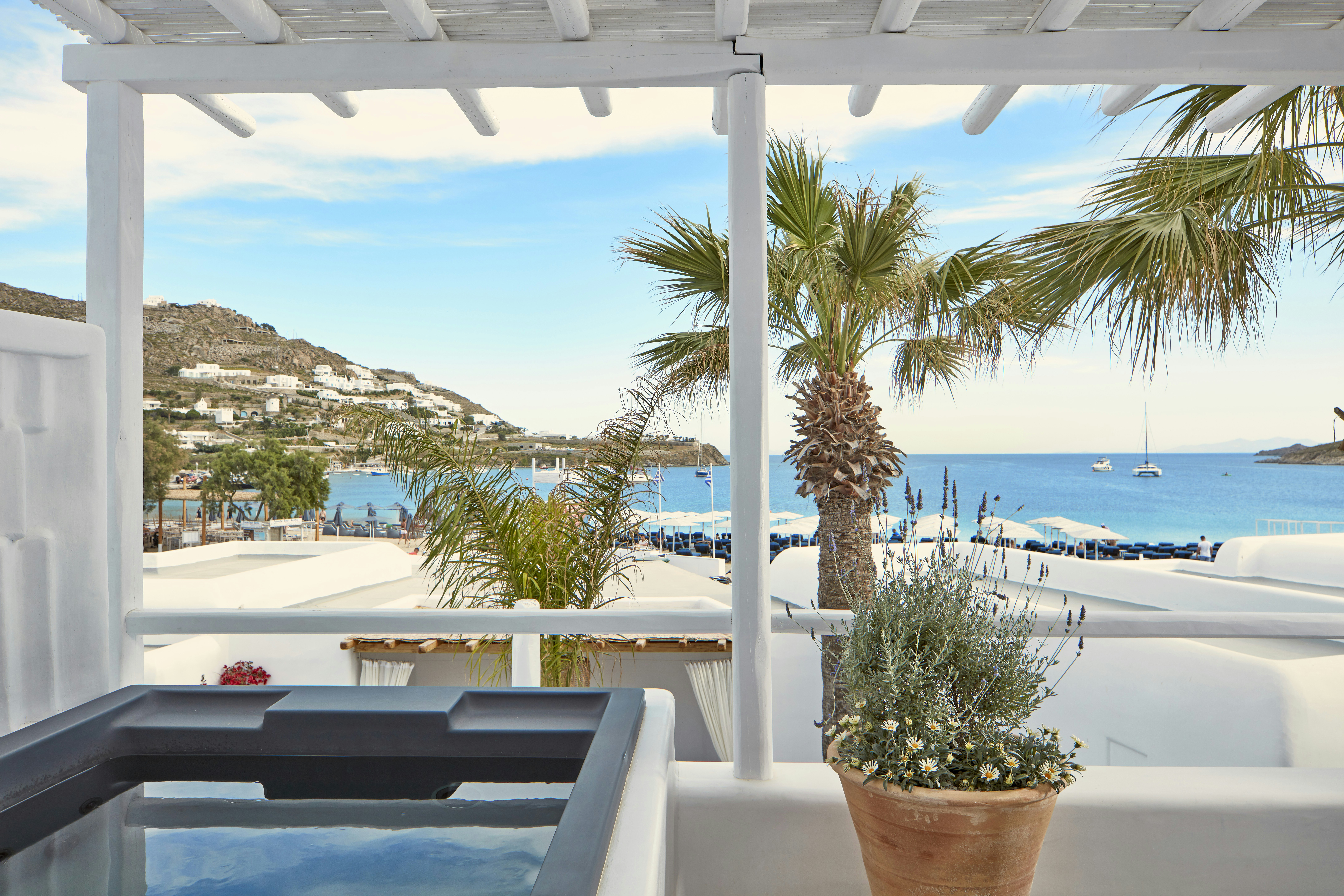 Honeymoon Suite Jacuzzi