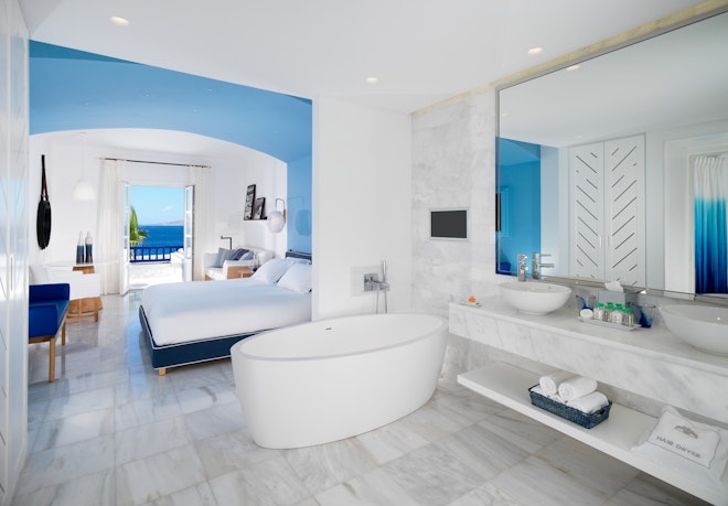 Junior Sea View Suite with Living Room - Bathroom