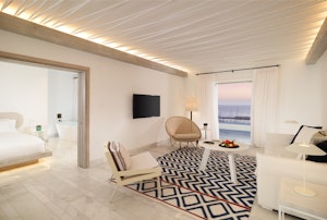 Signature 2 Bedroom Spa Pool Suite living room