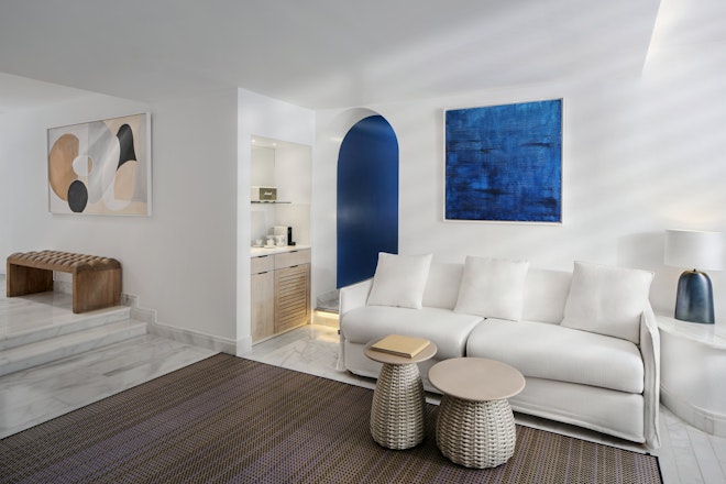 Cosmopolitan 4 Bedroom Pool Maisonette