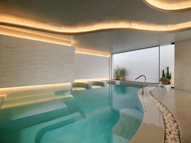 Oqua Spa Thalassotherapy Pool