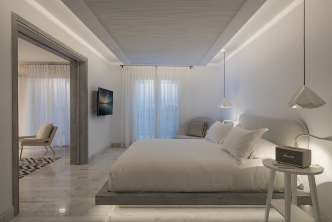Marina 1 Bedroom Pool Suite