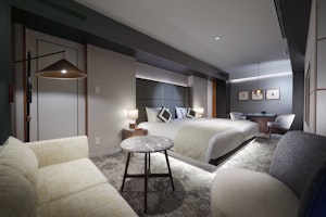 Deluxe Twin - Bedroom