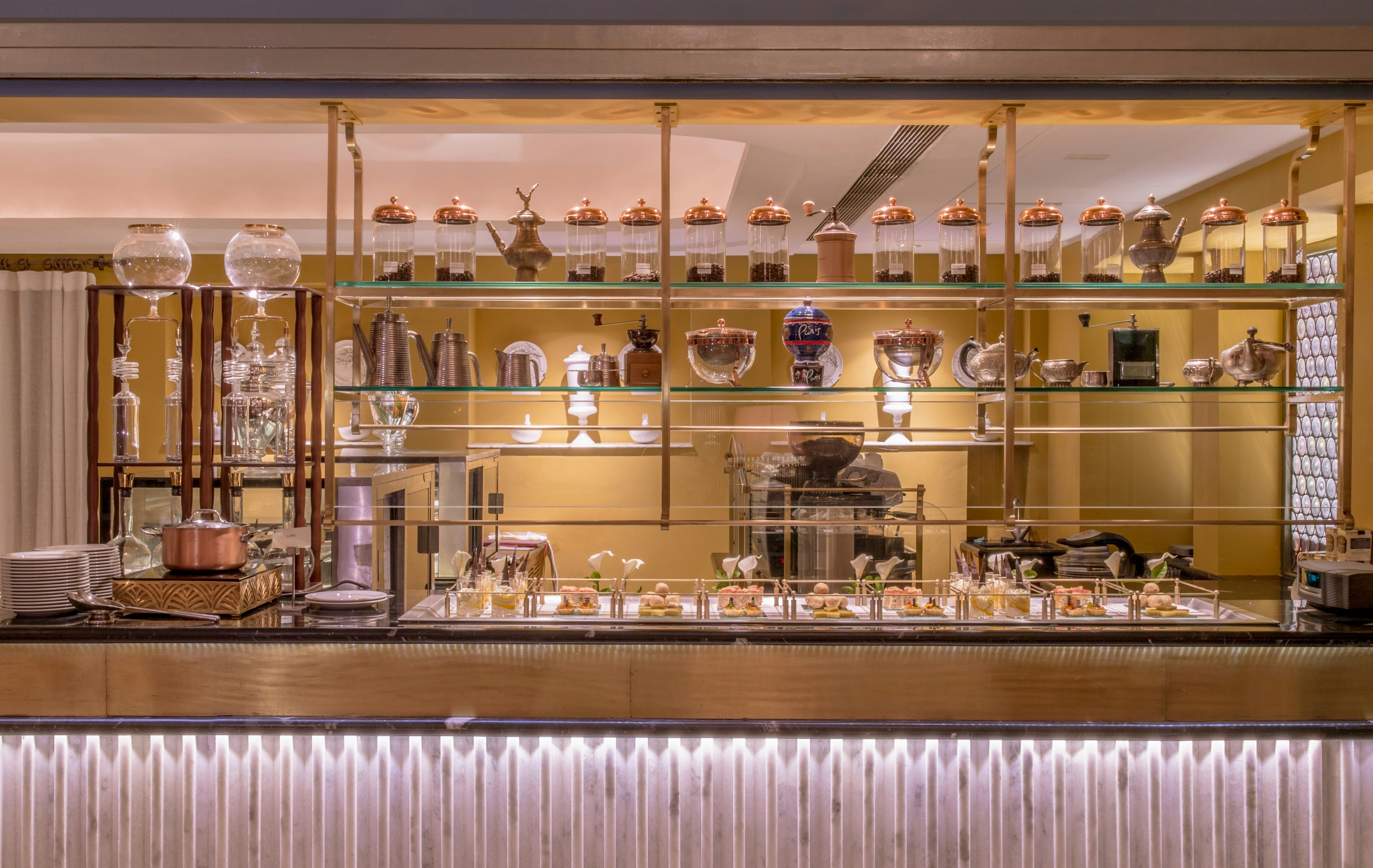 Mad Hatter - The Bake House