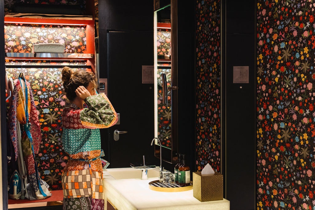 Blush - Room Details