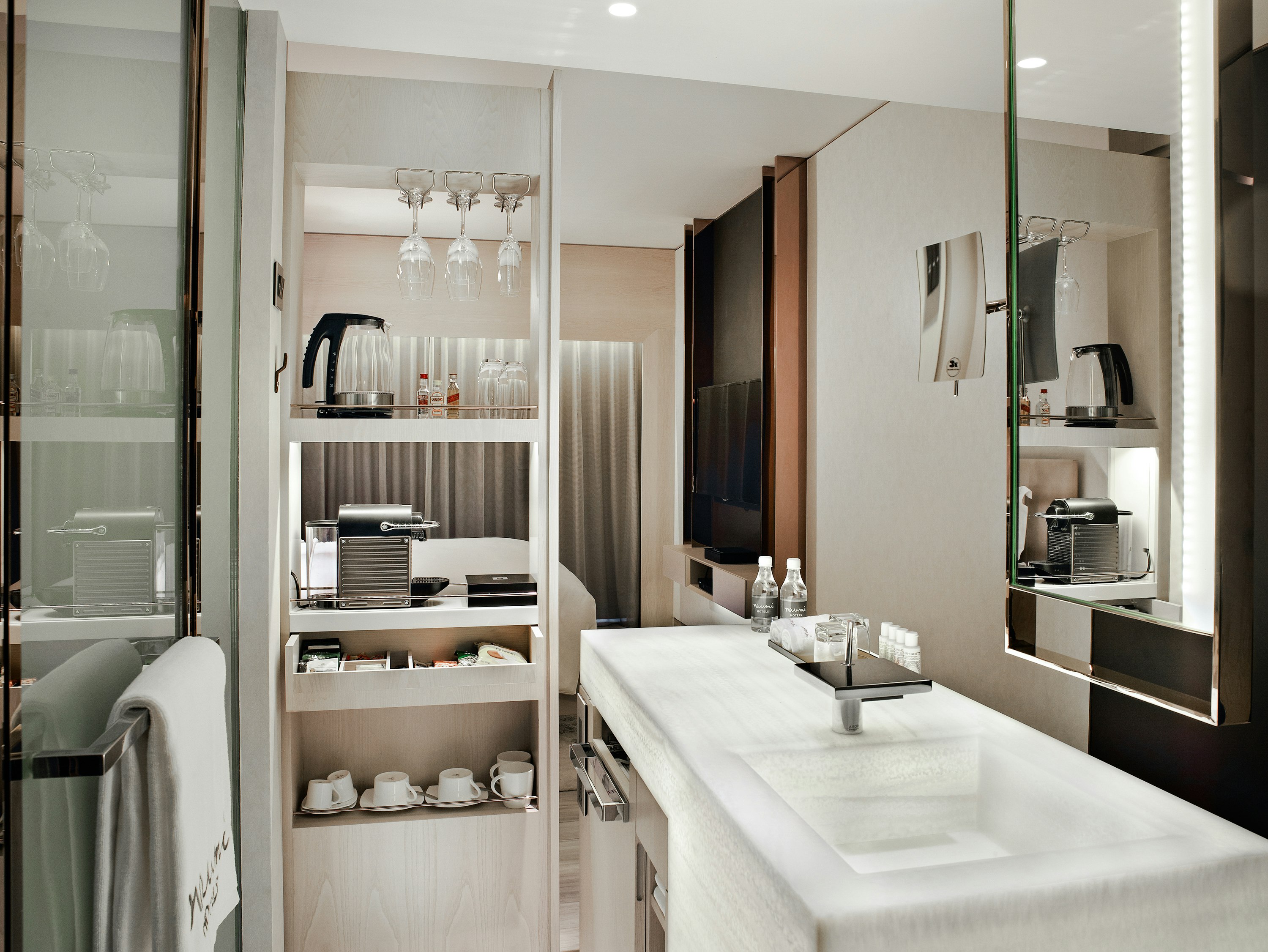 Habitat King - Bathroom