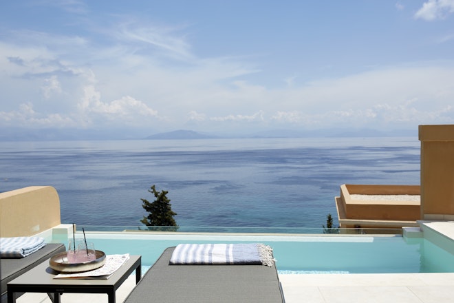Deluxe Suite Private Pool