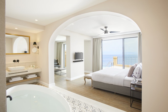Deluxe Suite Private Pool