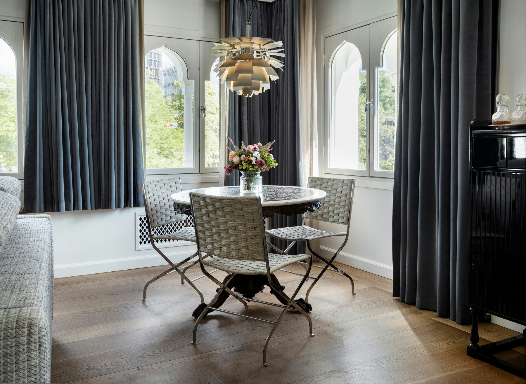 Corner Suite - Dining Area