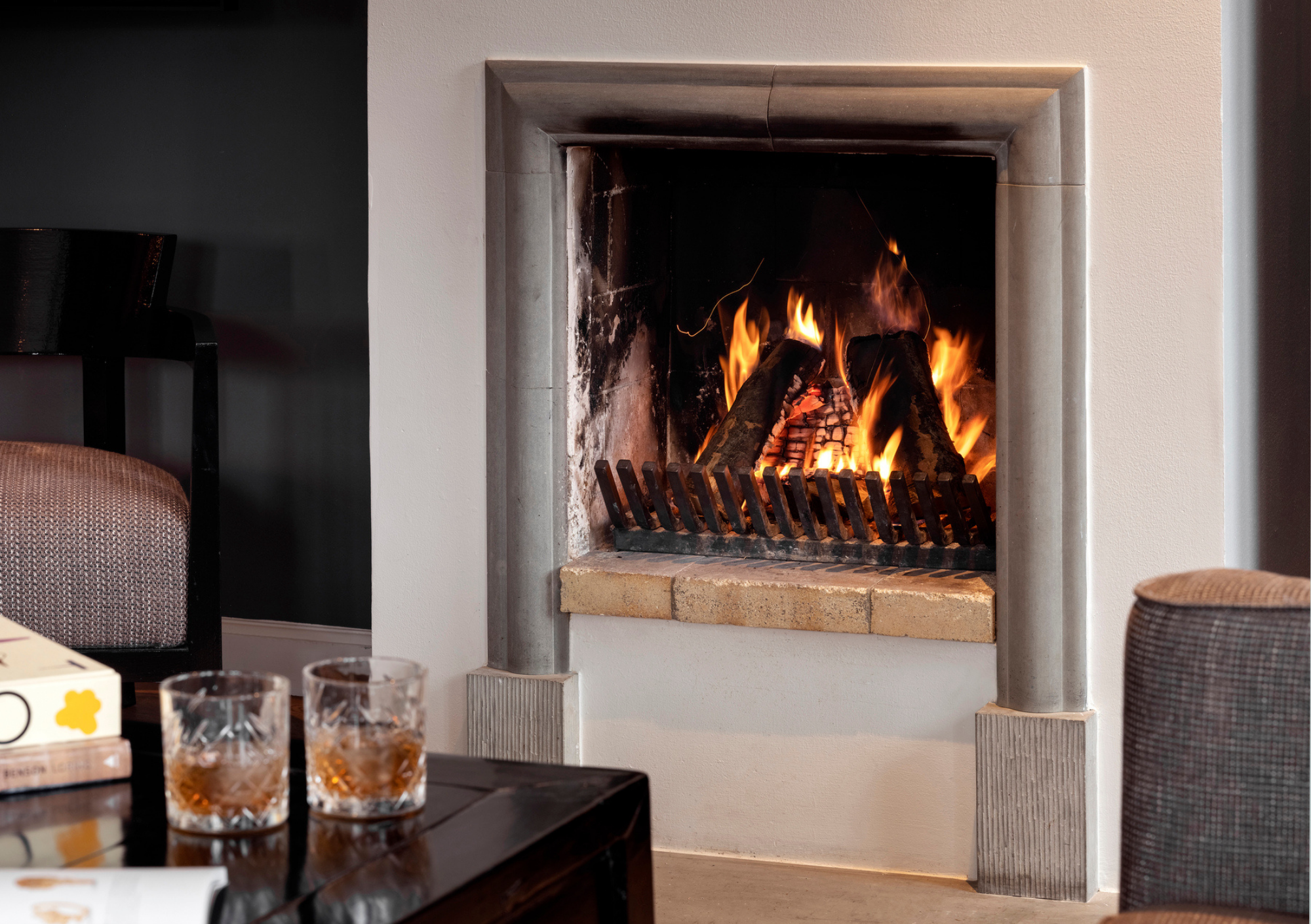 Corner Suite - Fireplace