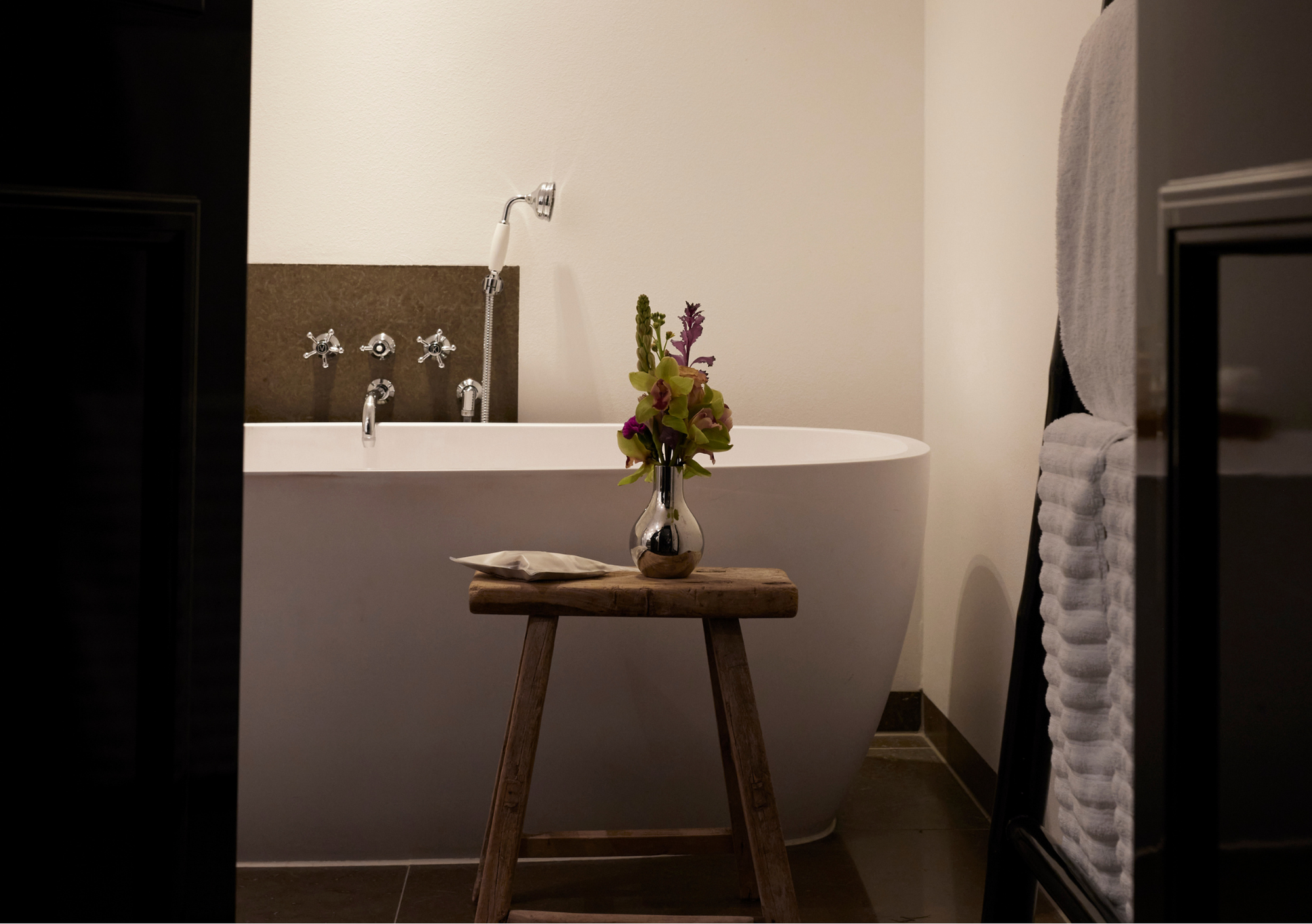 Deluxe Room - Bathtub