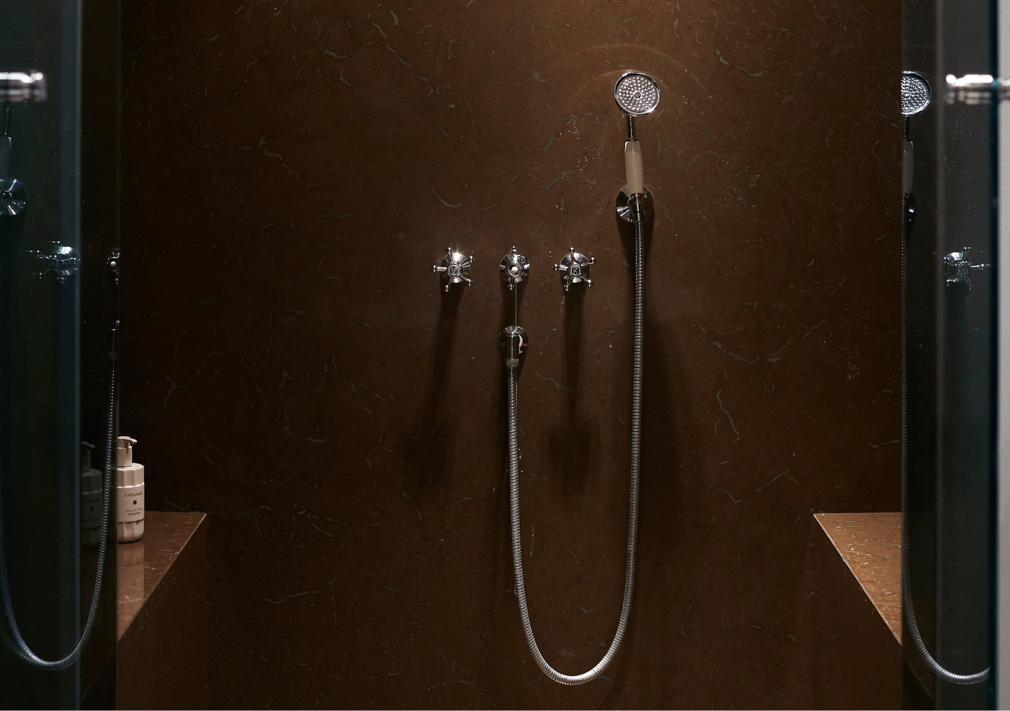 Executive Suite - Bathroom Details