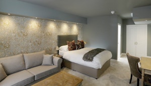 Townhouse Grand