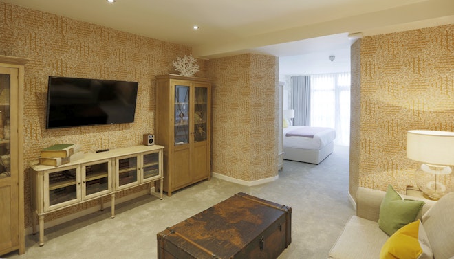 Jacuzzi Suite