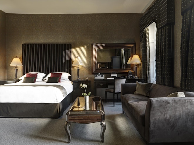 Jacuzzi Suite