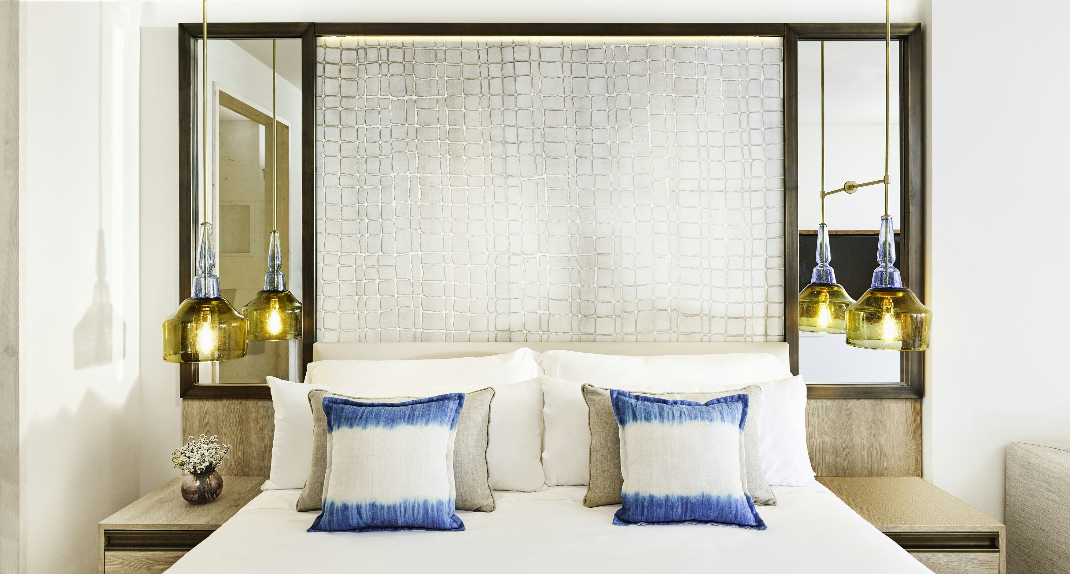 Junior Suite Plunge Pool - Bedroom