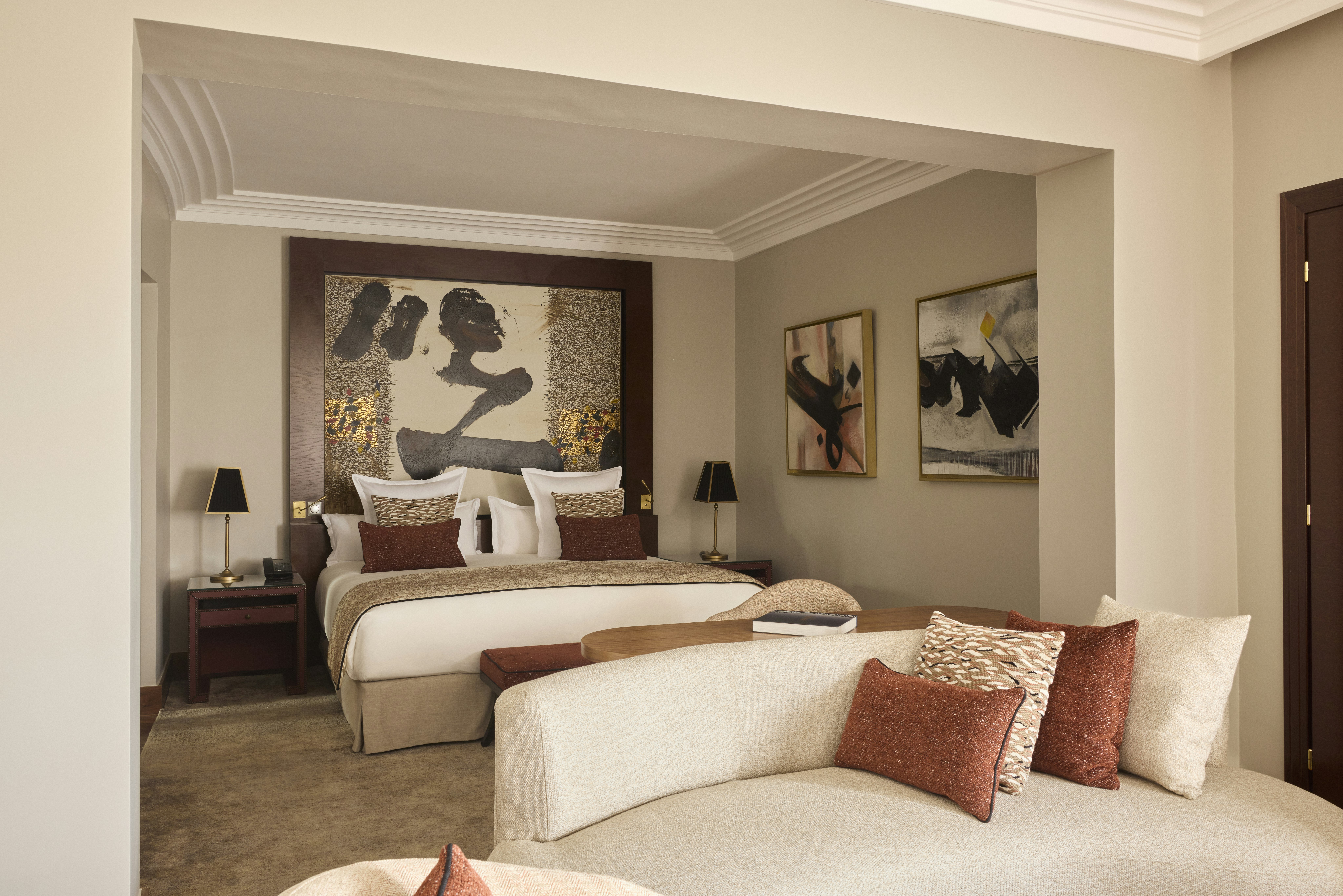 Deluxe Family Suite - Bedroom