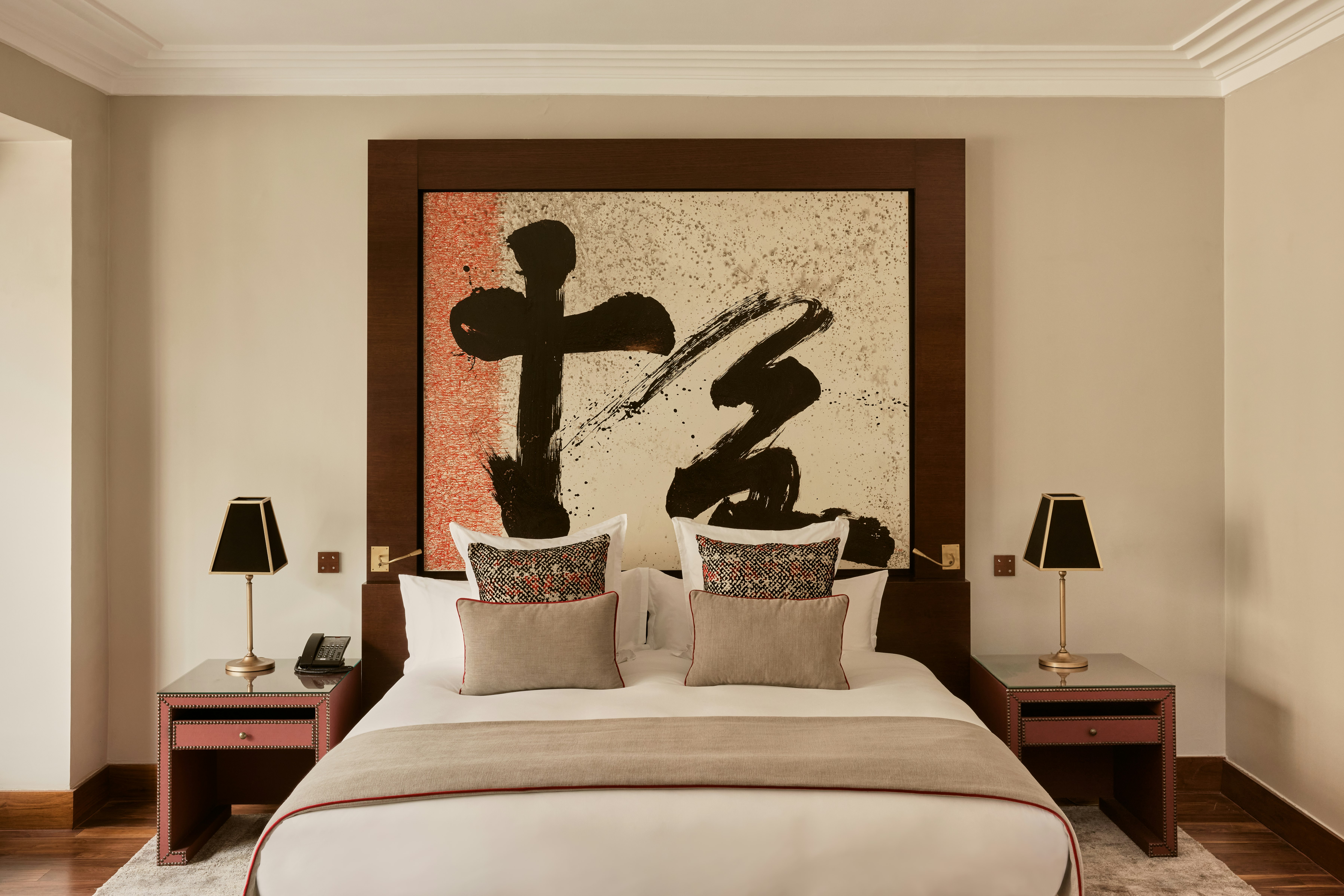 Deluxe Junior Suite - Bedroom