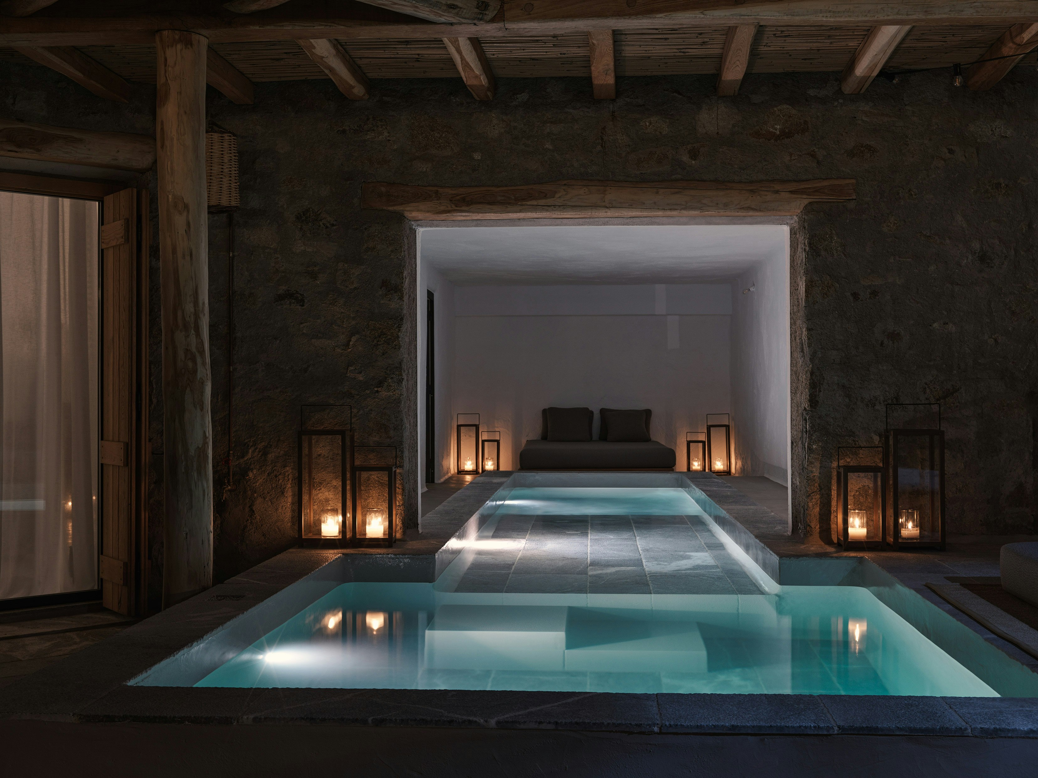 Cave Suite with Private Pool and Yard