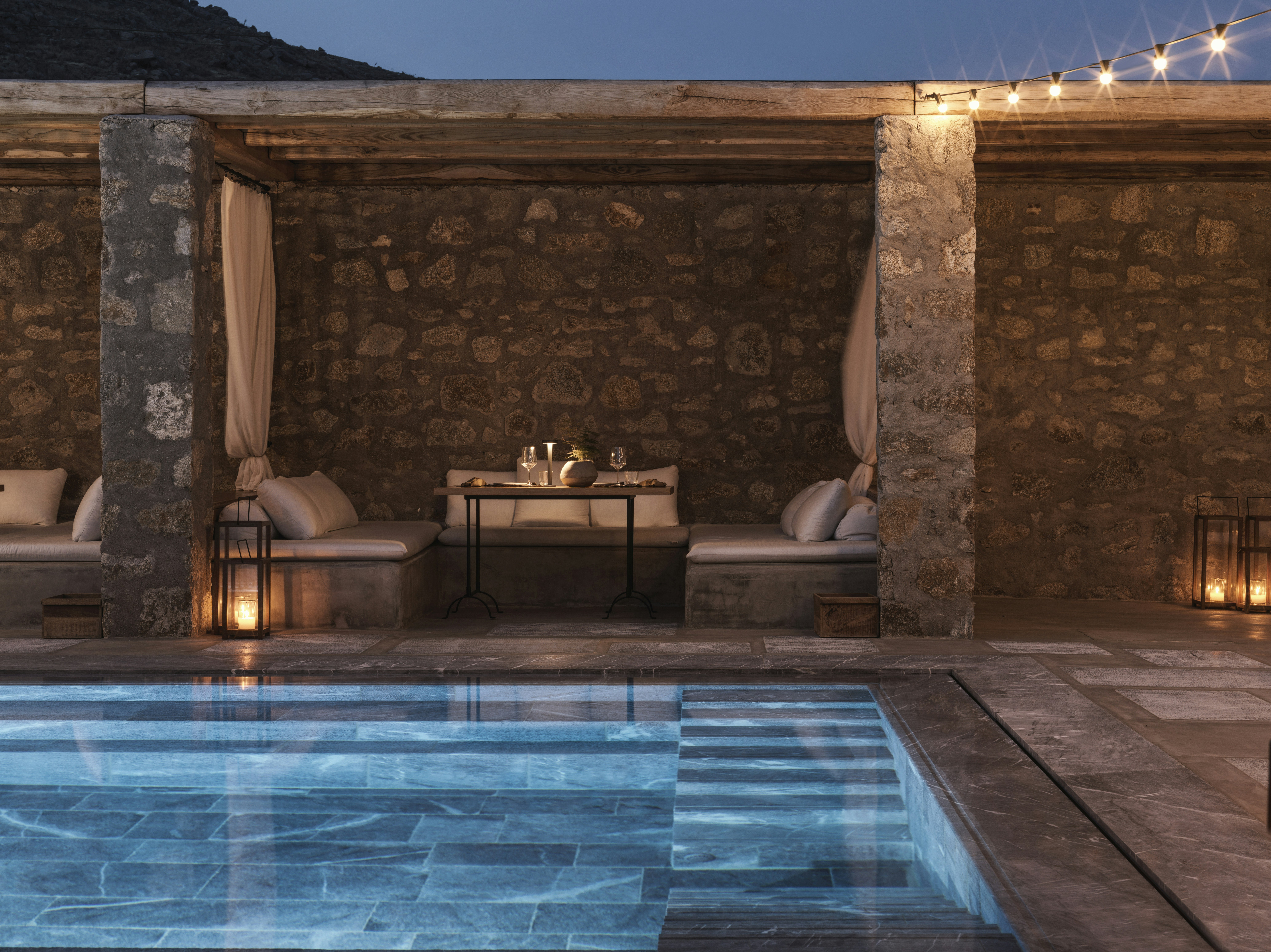 Swimming Pool and Restaurant