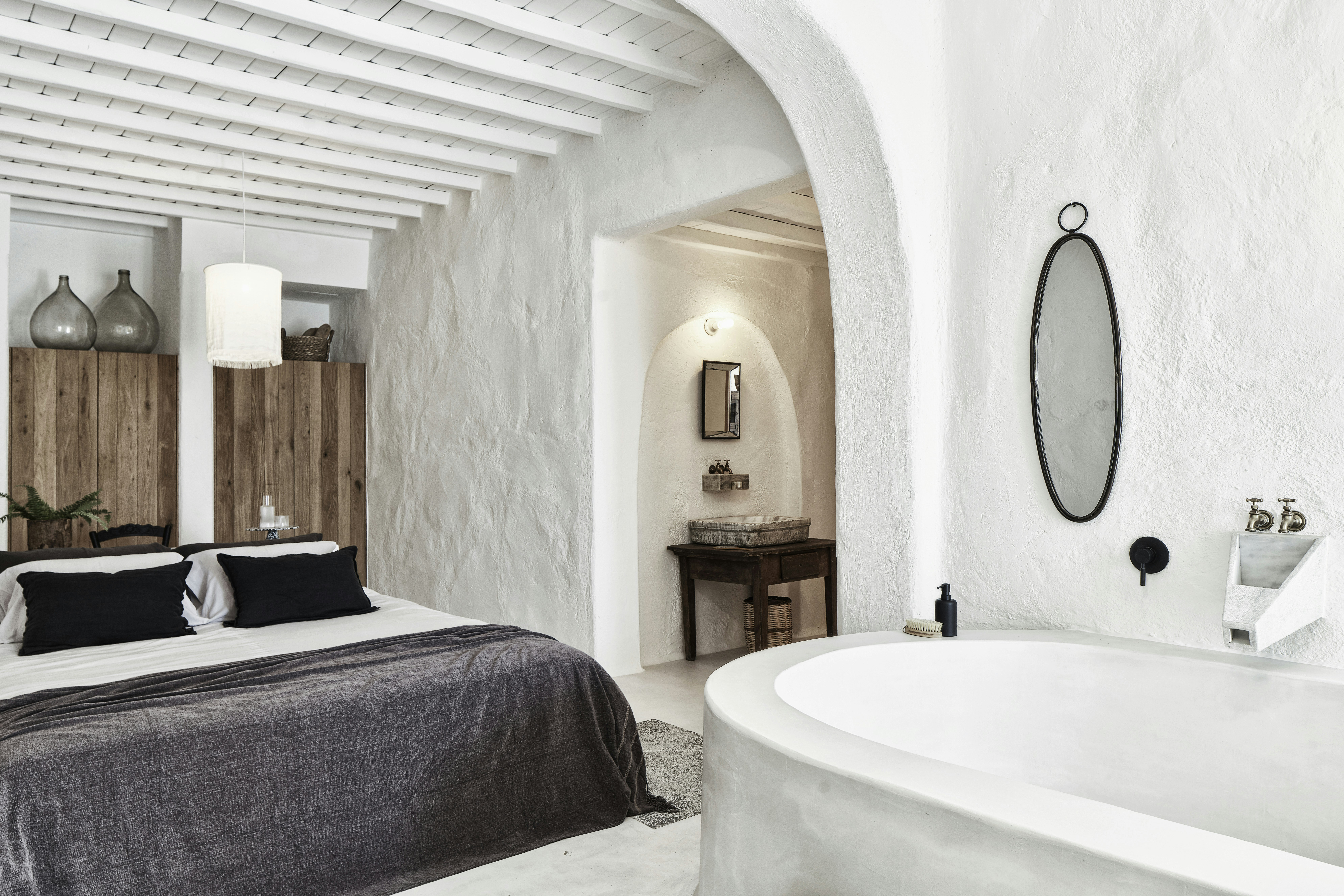 Nomad Two Bedrooms Suite Sea View, Private Pool and Yard