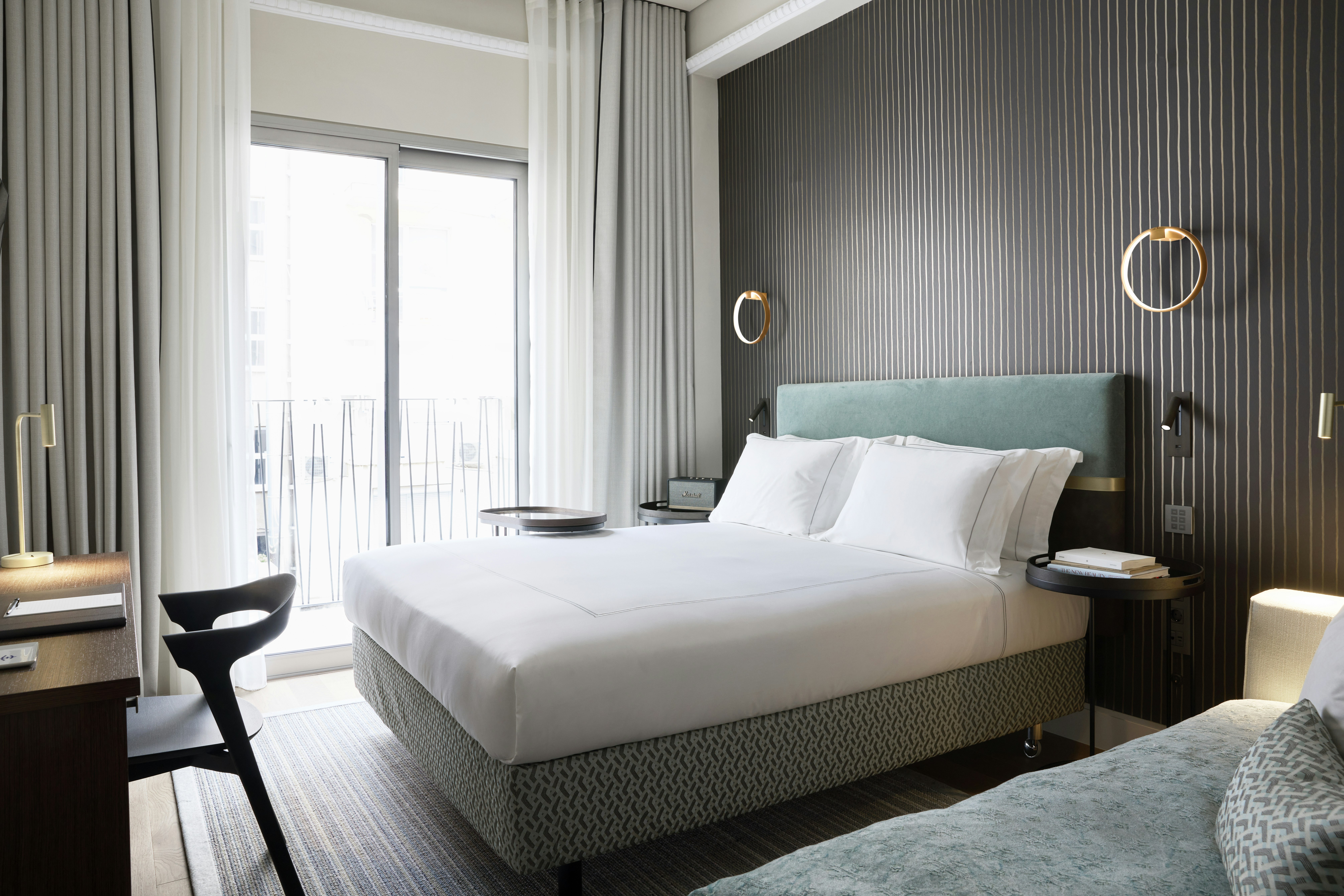 Executive Courtyard Room - Bedroom