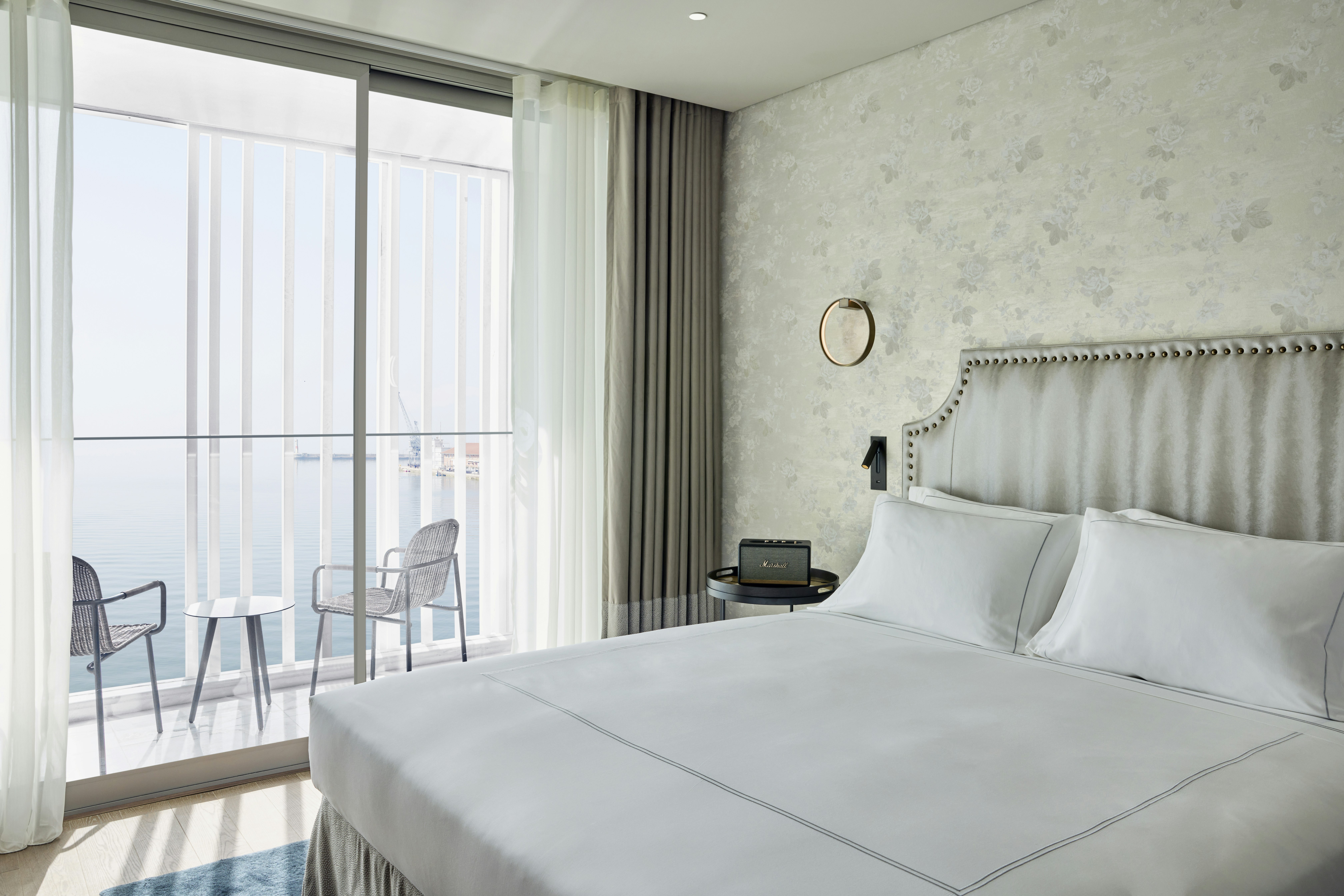 Olympos Suite Sea Front with Balcony - Bedroom